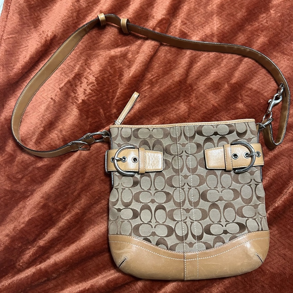 Vintage 2005 Coach Khaki Jacquard Signature Leather Shoulder Crossbody Bag